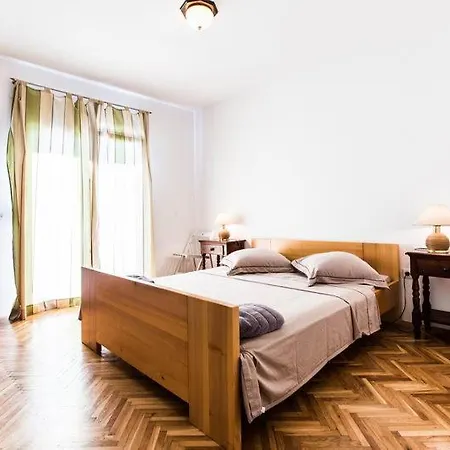 Tuta Apartman Pakoštane