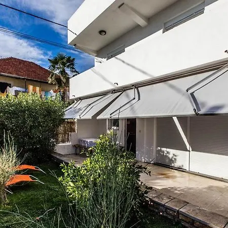 Tuta Apartman Pakoštane